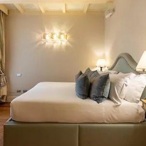 https://ara-di-marte-suites.it-romehotels.com