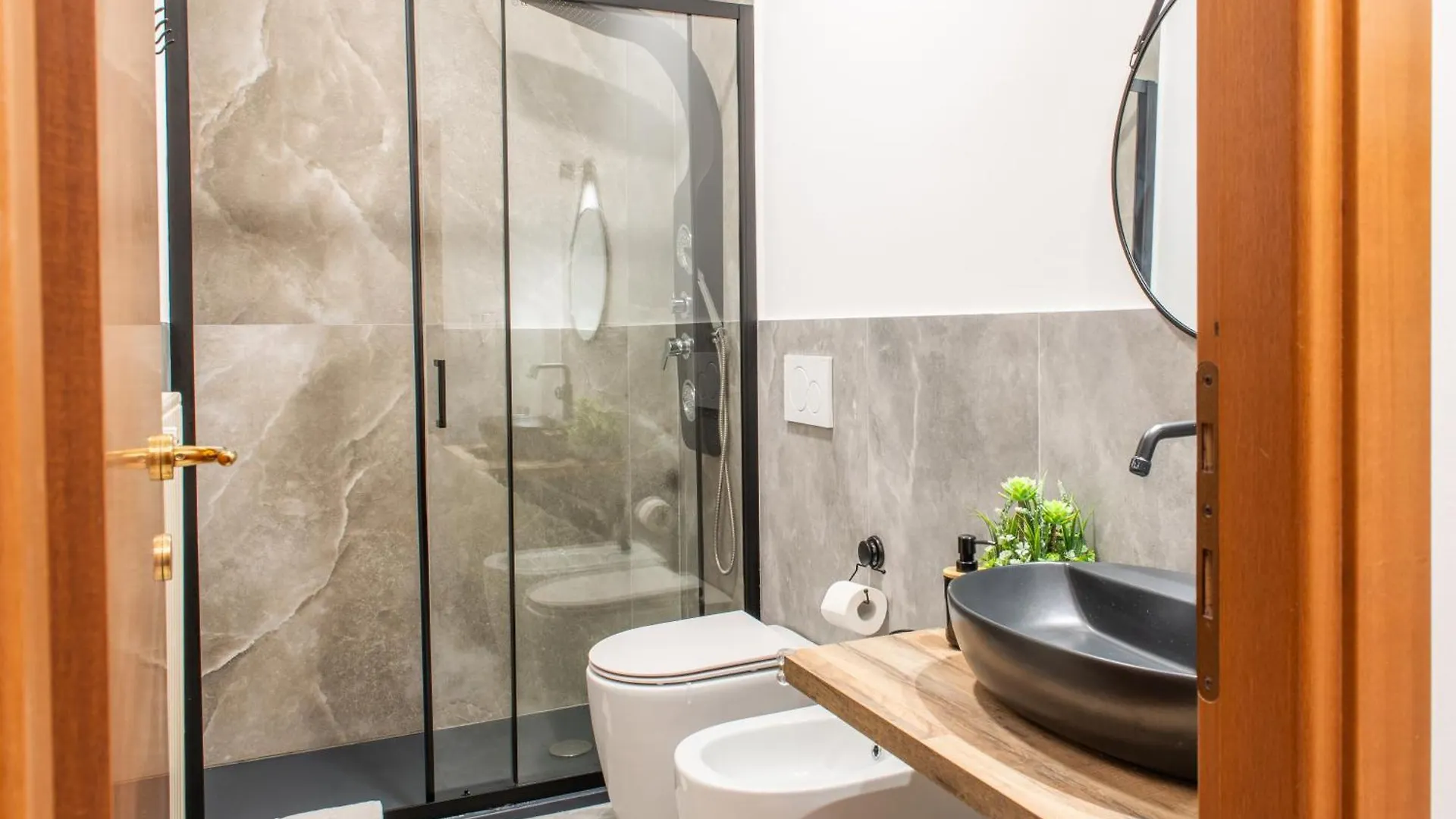 Stazione Piazza Principe - Affittacamere In Centro Citta Genoa Guest house